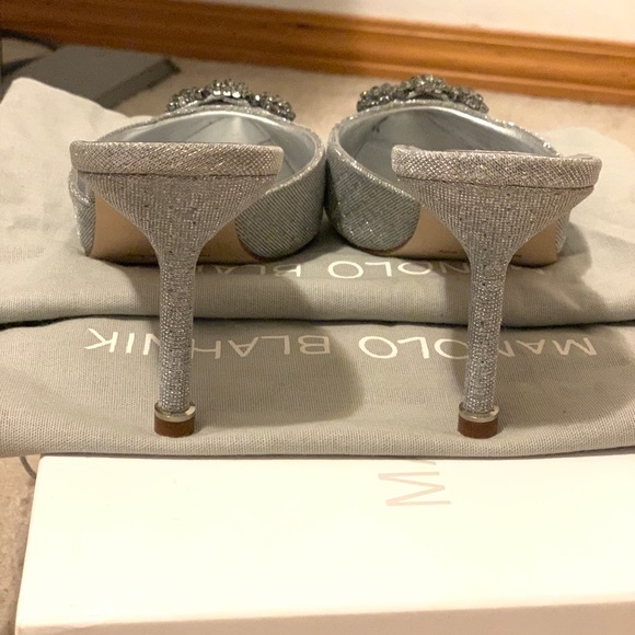 SOLD:Manolo Blahnik Hangisi Mules Silver Fabric 70 - Picture 4 of 6